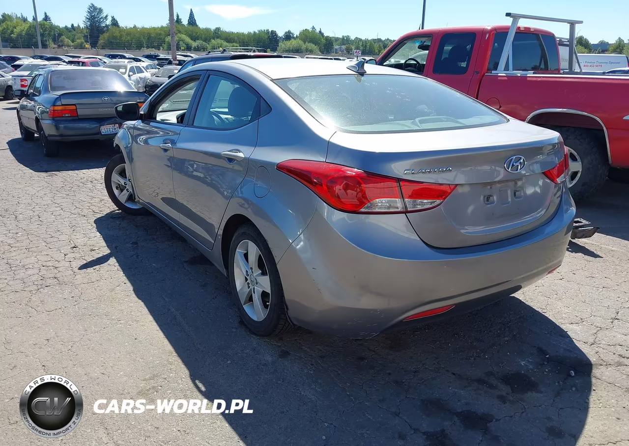 2013 Hyundai Elantra Gls VIN:KMHDH4AE2DU673362 - 3