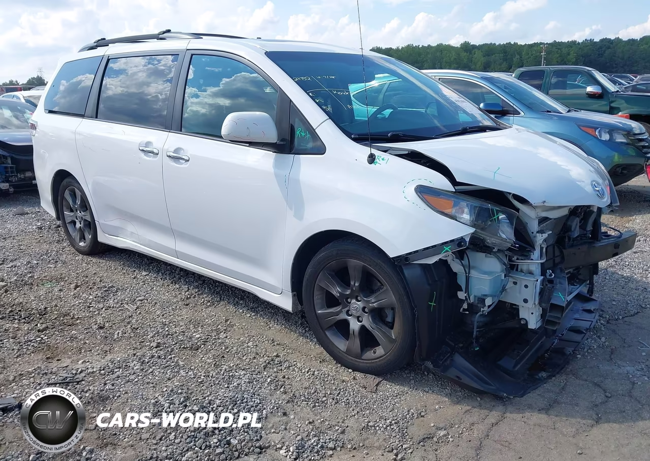 2014 Toyota Sienna Se 8 Passenger – zdjęcie 1 z 17