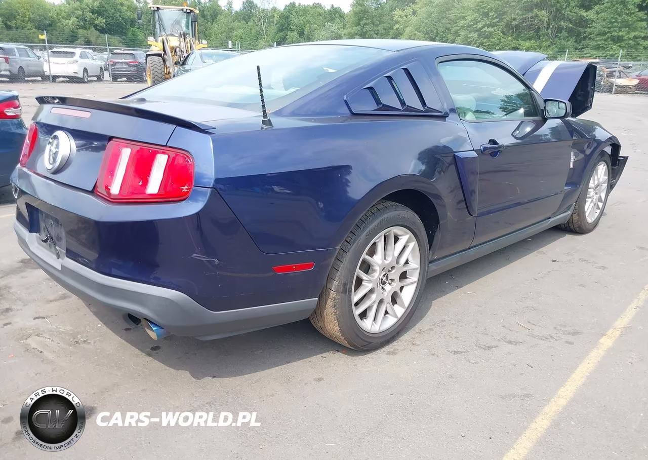 2012 Ford Mustang V6 Premium VIN:1ZVBP8AM4C5220296 - 4