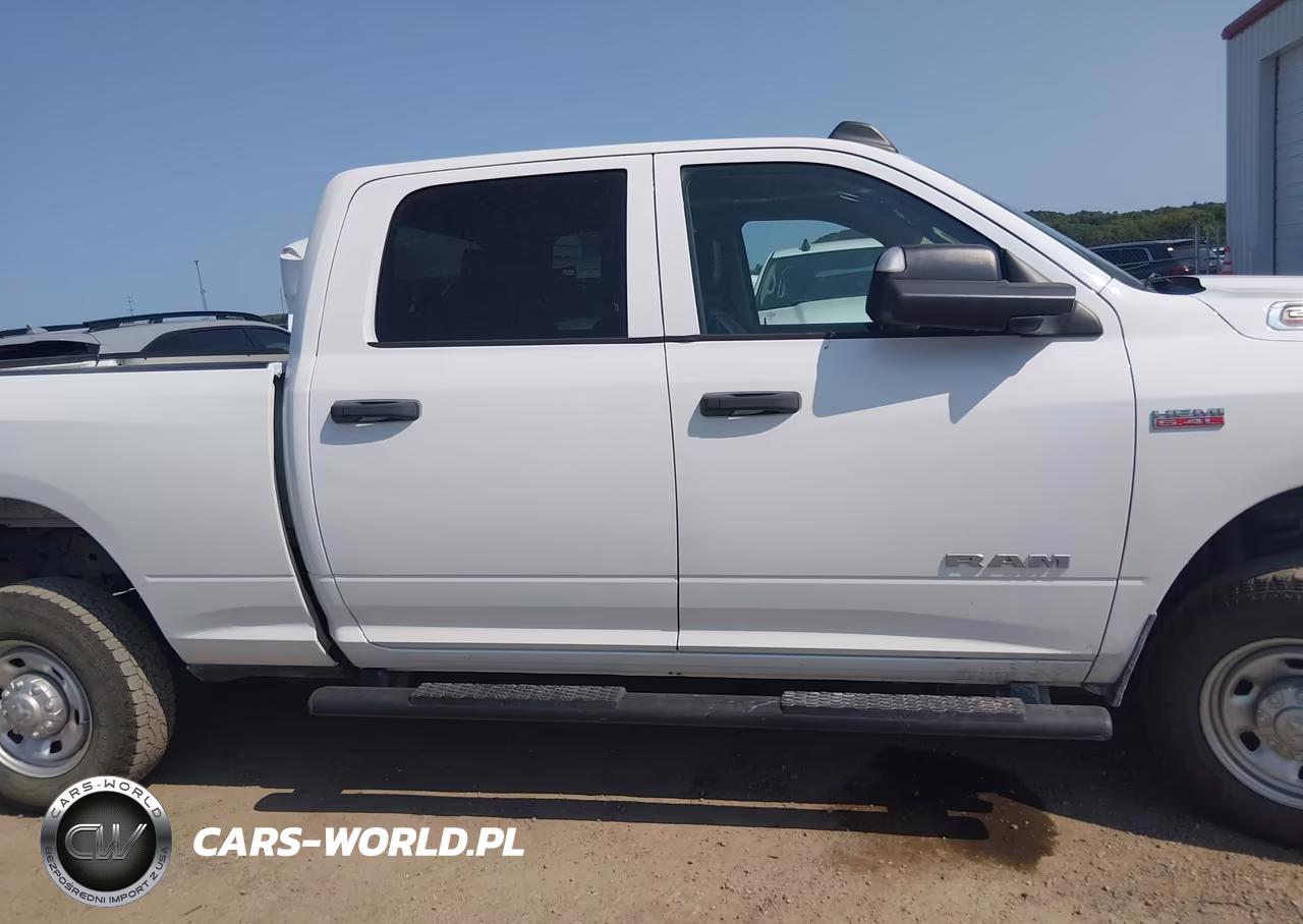 2020 Ram 2500 Tradesman 4X4 6'4 Box VIN:3C6UR5CJ6LG243313 - 13