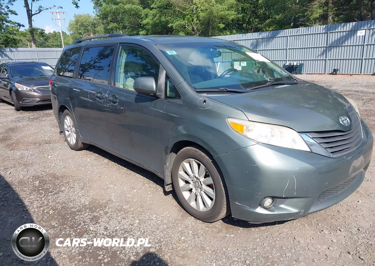 2012 Toyota Sienna Xle 7 Passenger