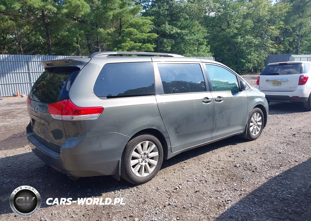 2012 Toyota Sienna Xle 7 Passenger VIN:5TDDK3DC0CS040744 - 4