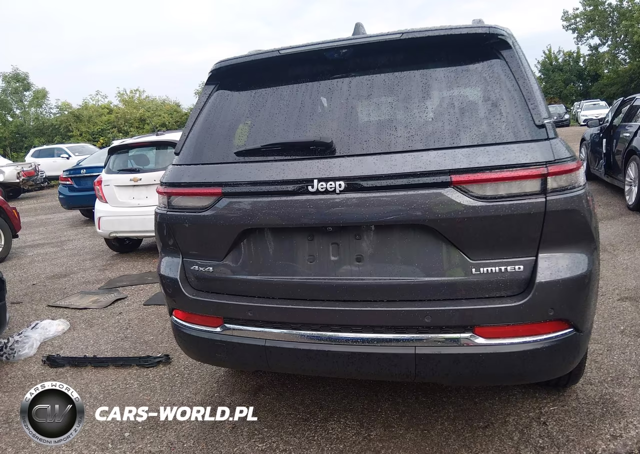 2025 Jeep Grand Cherokee Limited 4X4 VIN:1C4RJHBG9SC311926 - 16