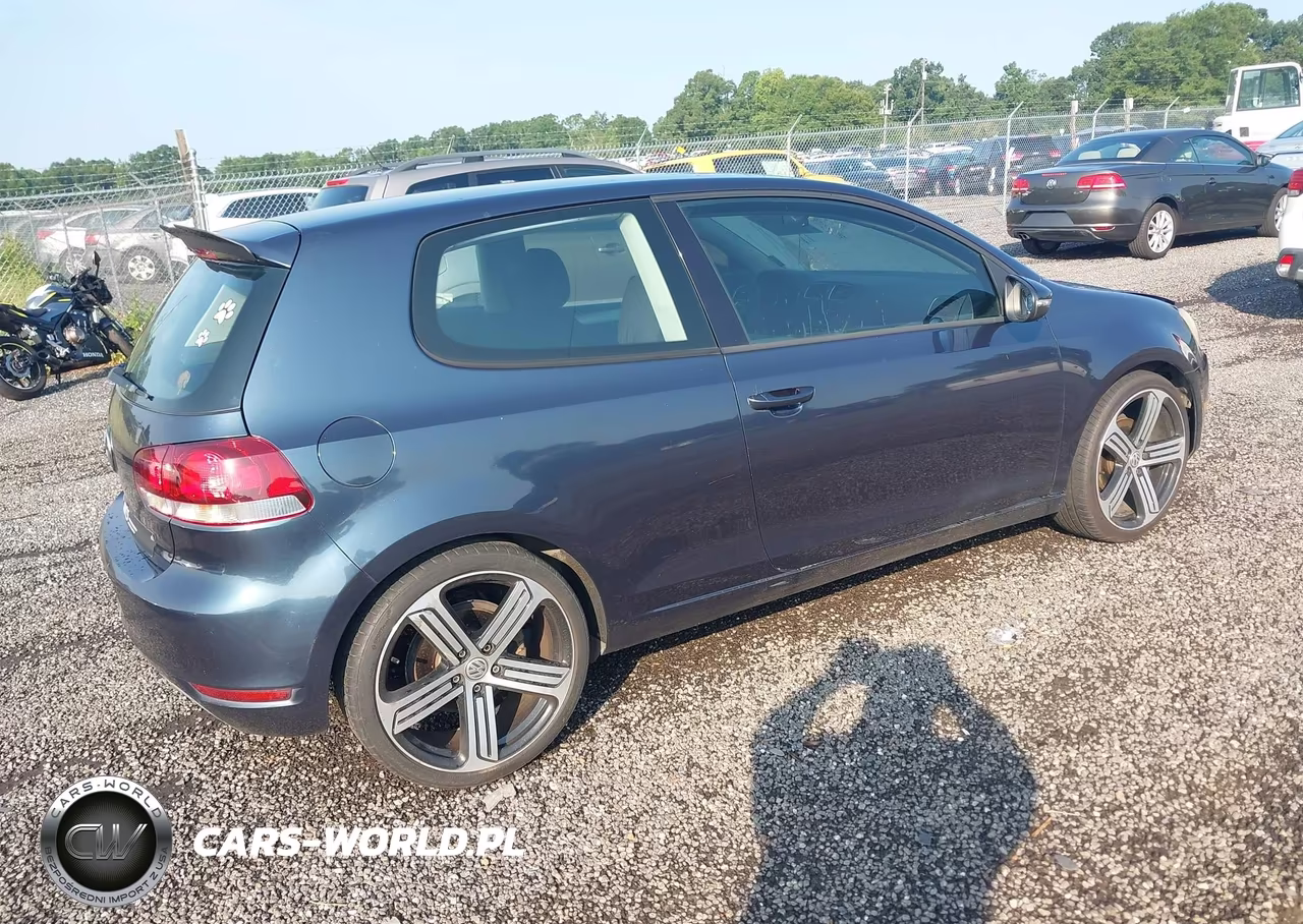 2012 Volkswagen Golf 2.5L 2-Door VIN:WVWBB7AJ1CW324854 - 4