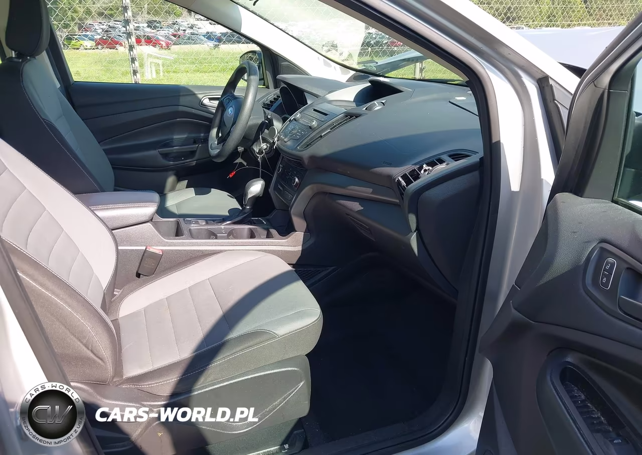 2018 Ford Escape S VIN:1FMCU0F77JUC44711 - 5