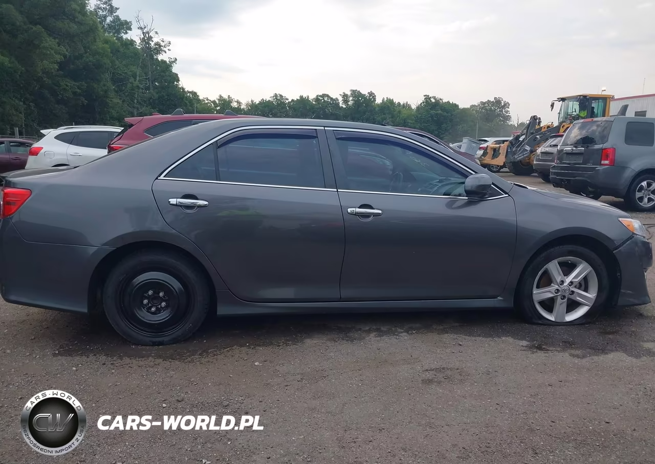 2014 Toyota Camry Se VIN:4T1BF1FK3EU470721 - 13