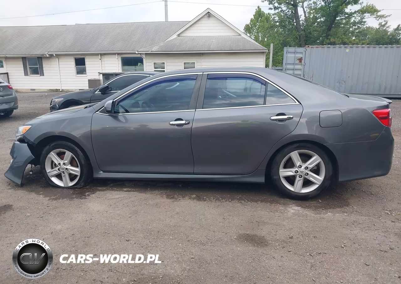 2014 Toyota Camry Se VIN:4T1BF1FK3EU470721 - 14