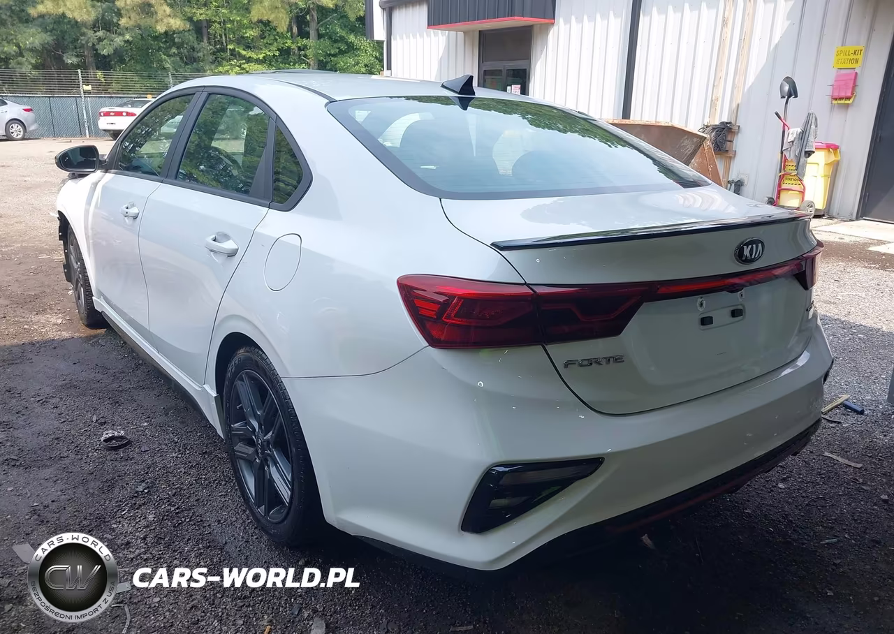 2021 Kia Forte Gt-Line VIN:3KPF34AD0ME420204 - 3