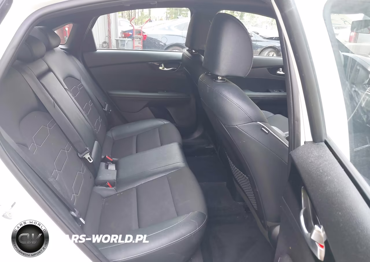 2021 Kia Forte Gt-Line VIN:3KPF34AD0ME420204 - 8