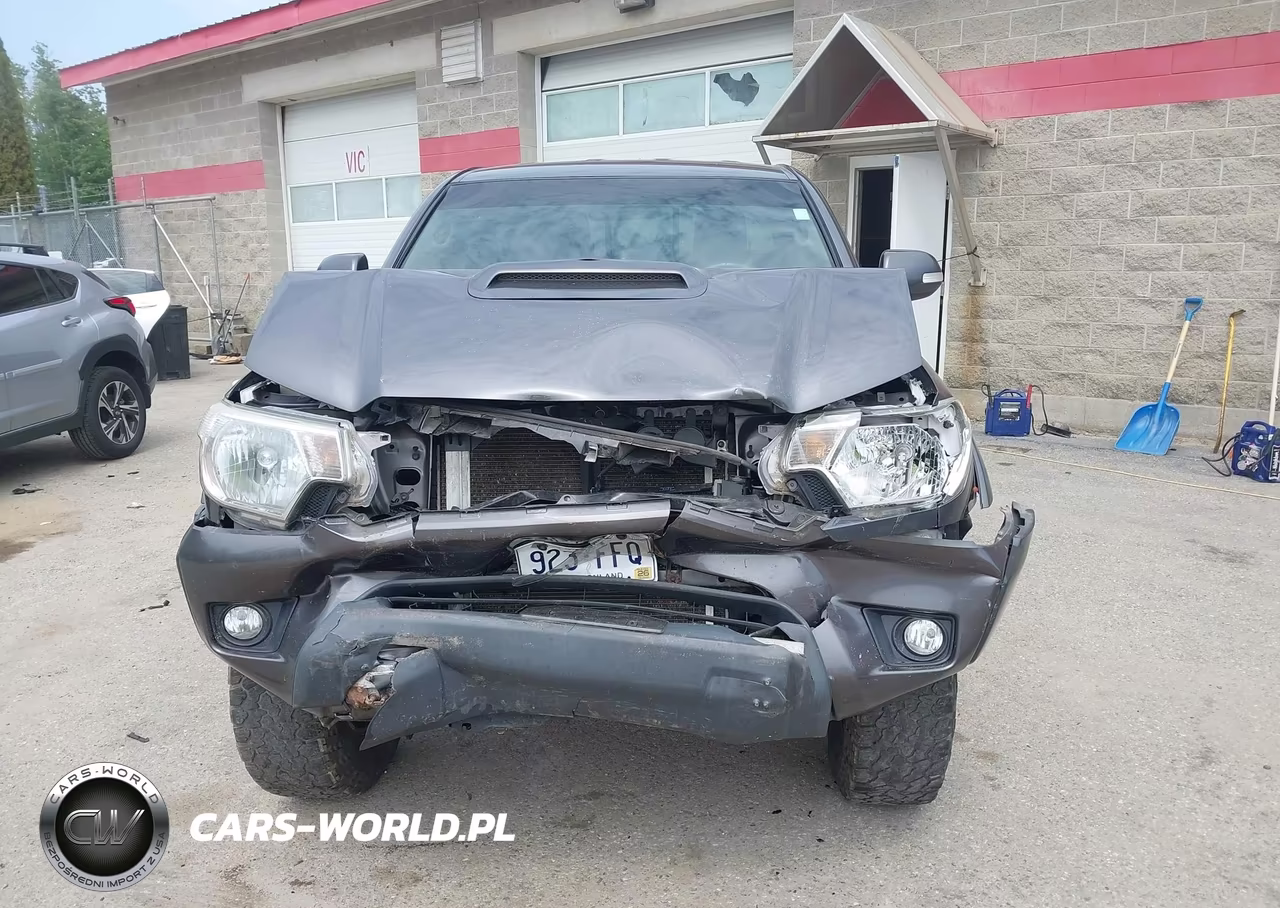 2015 Toyota Tacoma Base V6 VIN:5TFUU4EN8FX146549 - 13
