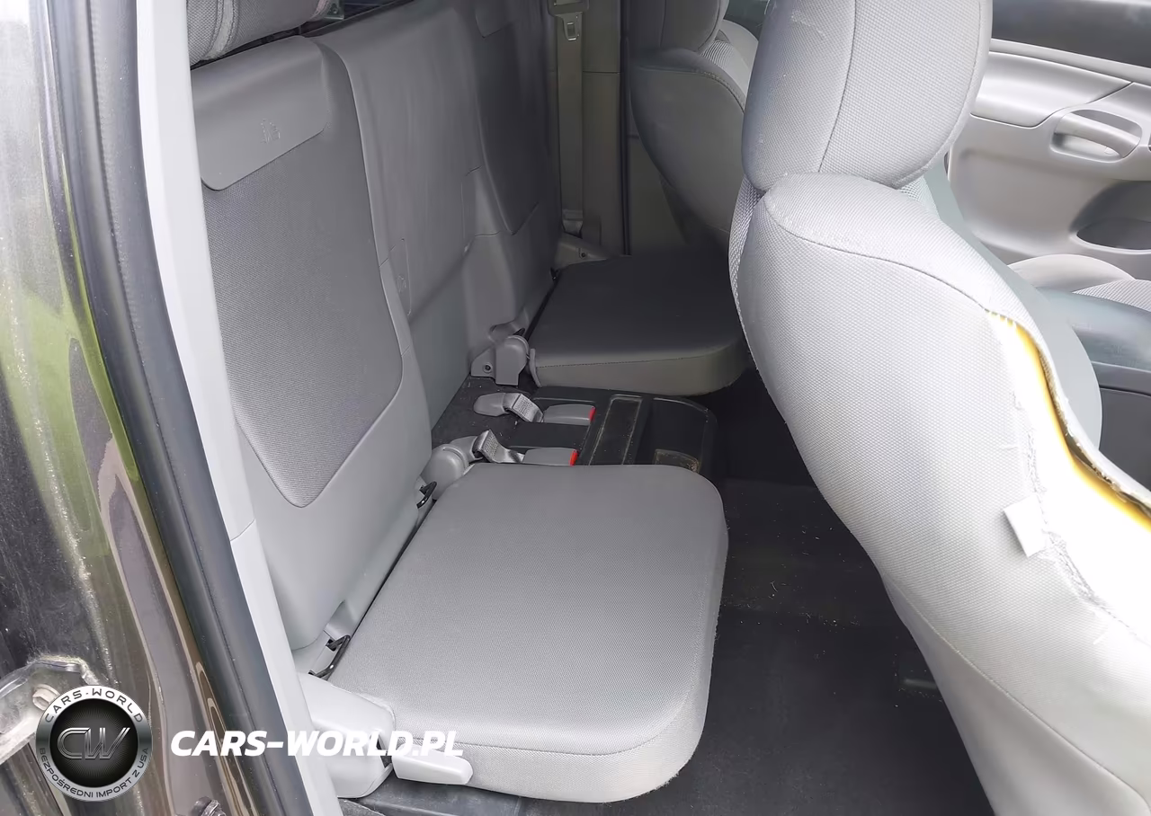 2015 Toyota Tacoma Base V6 VIN:5TFUU4EN8FX146549 - 8