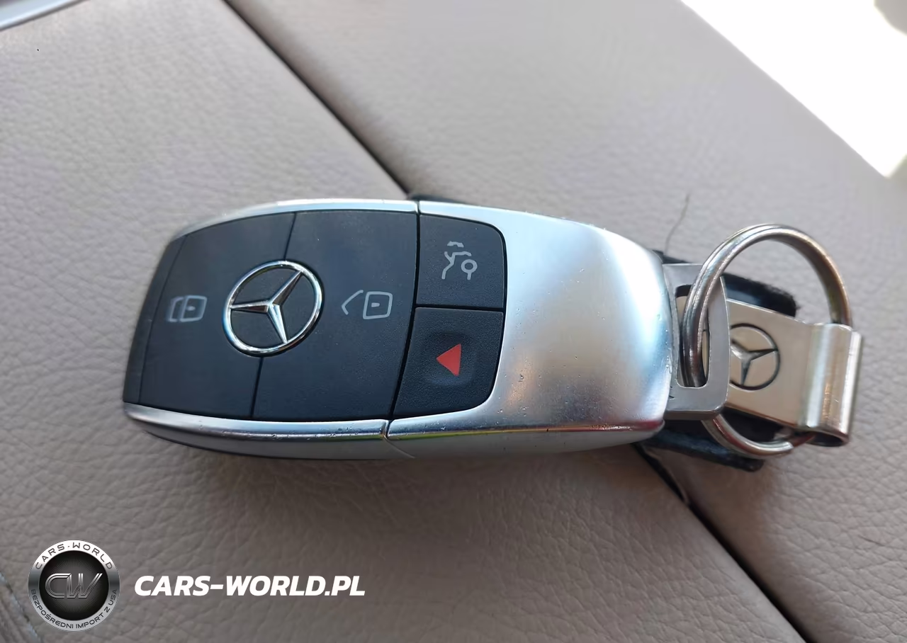 2021 Mercedes-Benz C 300 Sedan VIN:W1KWF8DB7MR648753 - 11
