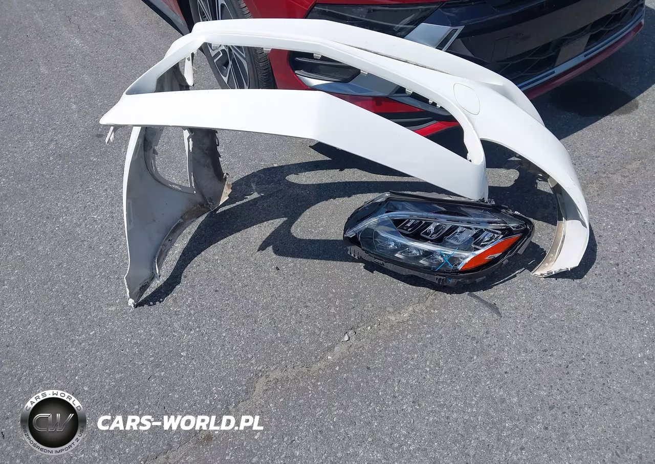 2021 Mercedes-Benz C 300 Sedan VIN:W1KWF8DB7MR648753 - 12