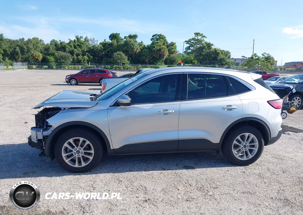 2020 Ford Escape Se VIN:1FMCU0G60LUA93963 - 14