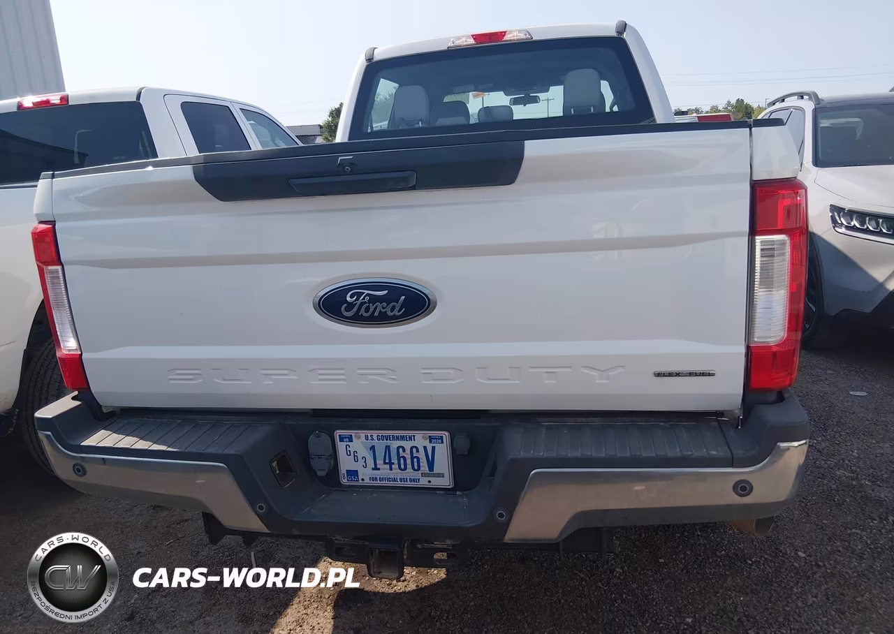 2018 Ford F-250 Xl VIN:1FT7W2B69JEC83819 - 16