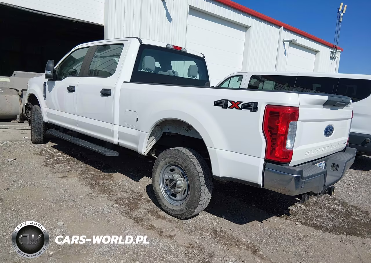 2018 Ford F-250 Xl VIN:1FT7W2B69JEC83819 - 3