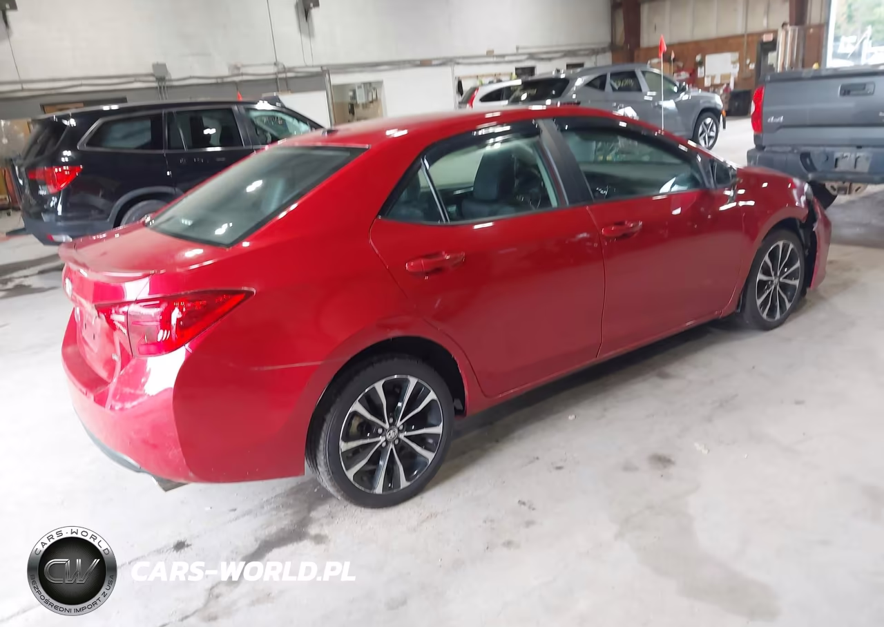 2018 Toyota Corolla Se VIN:2T1BURHE6JC988913 - 4
