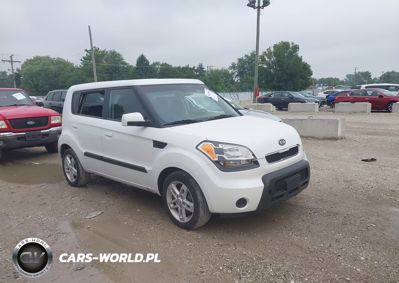 2010 Kia Soul +