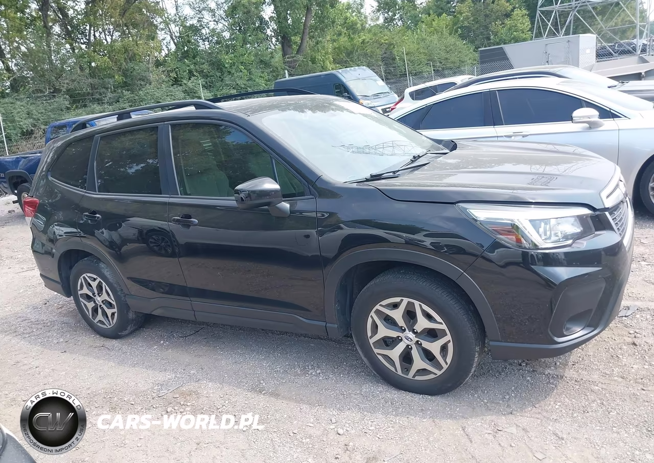 2020 Subaru Forester Premium VIN:JF2SKAJC5LH554398 - 13