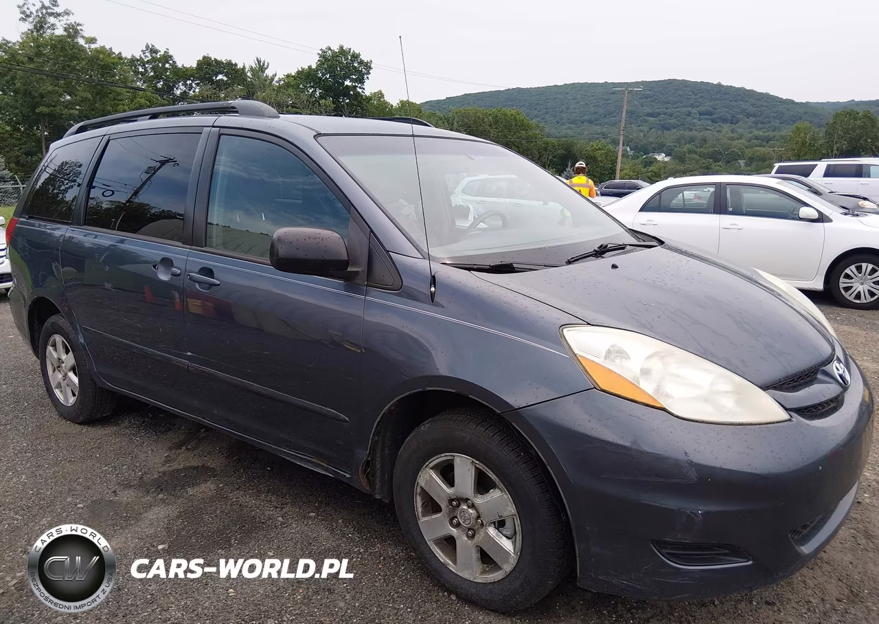 2009 Toyota Sienna Le