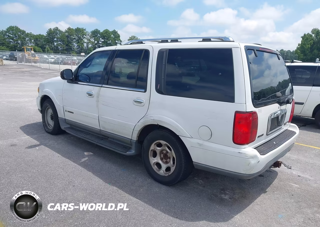 2000 Lincoln Navigator VIN:5LMEU27A9YLJ31175 - 3