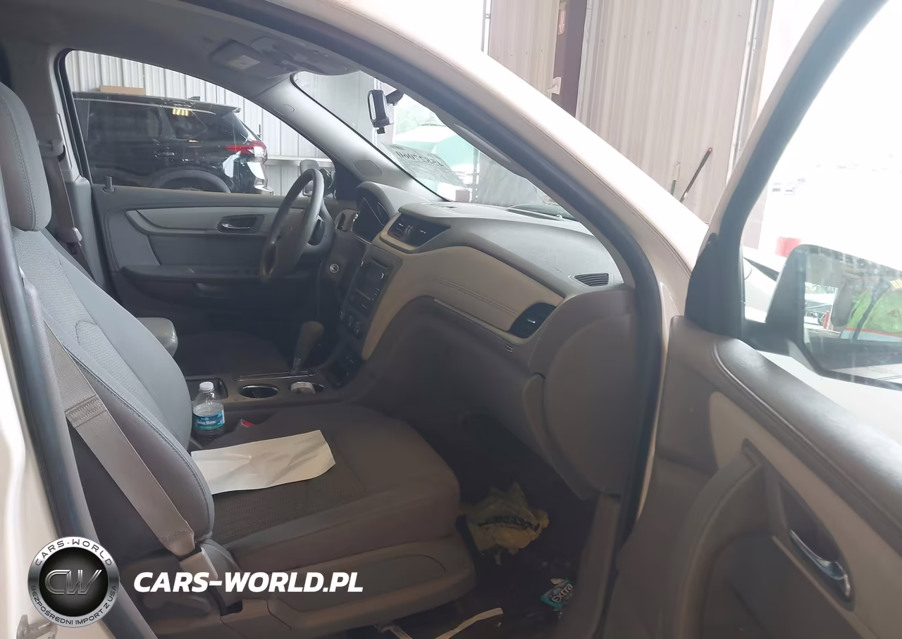 2014 Chevrolet Traverse Ls VIN:1GNKRFKD3EJ213082 - 5