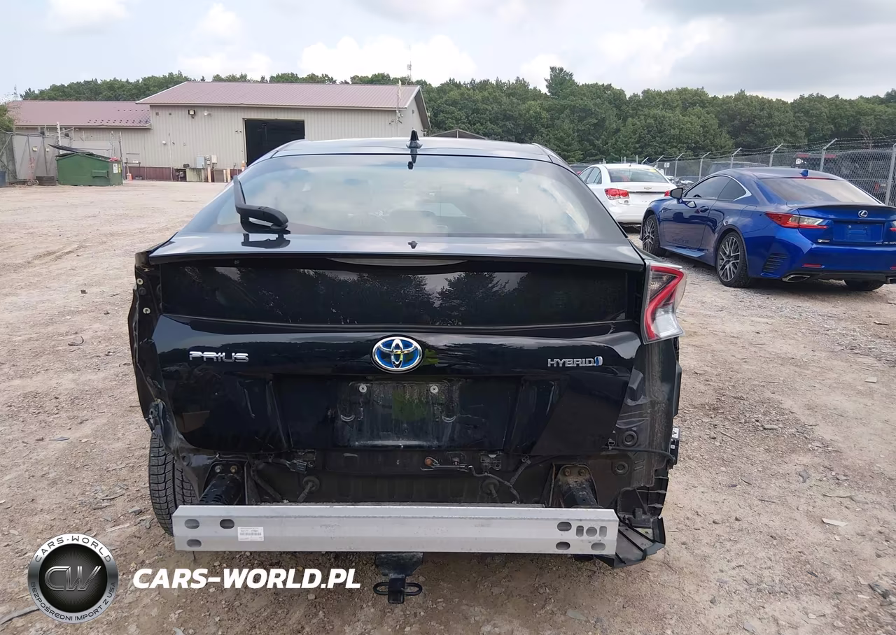2016 Toyota Prius Four VIN:JTDKARFU1G3503968 - 17