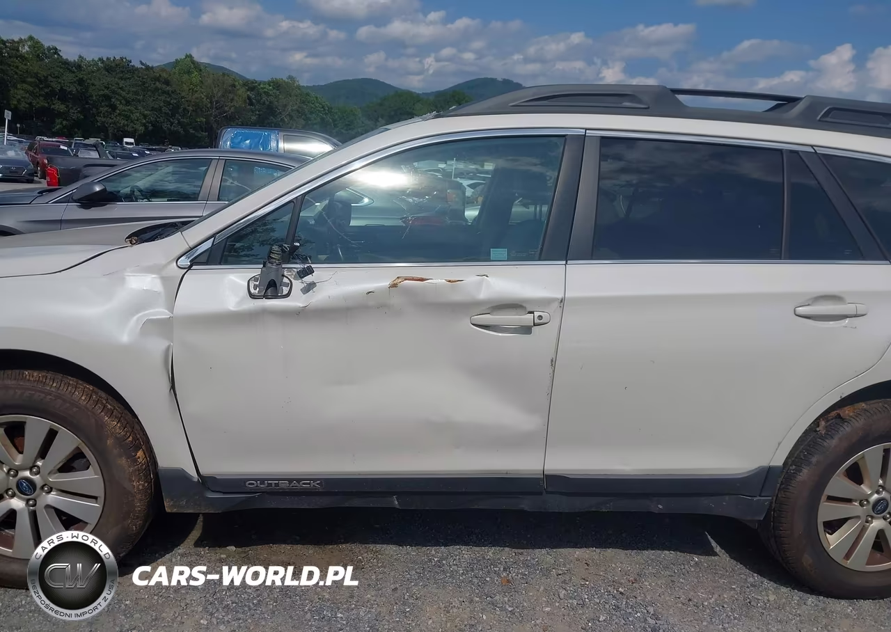 2015 Subaru Outback 2.5I Premium VIN:4S4BSAEC7F3215583 - 18