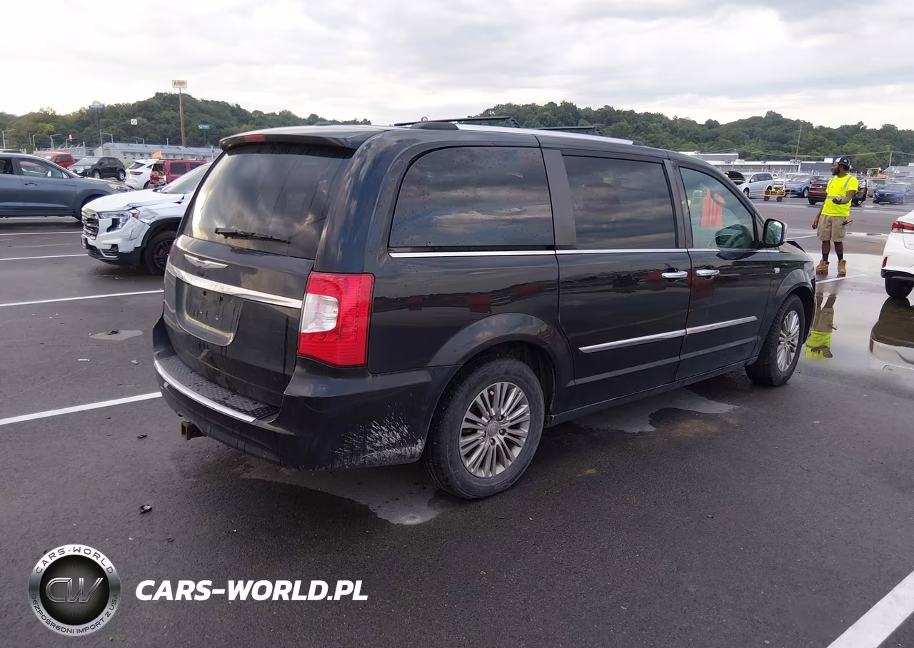 2014 Chrysler Town & Country Touring-L 30Th Anniversary VIN:2C4RC1CG3ER367808 - 4