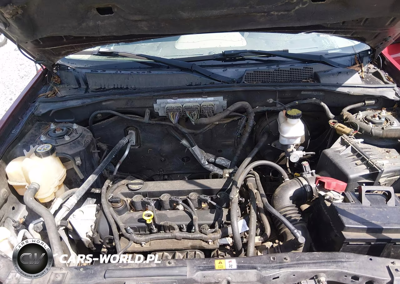 2011 Ford Escape Xls VIN:1FMCU0C76BKA33016 - 10