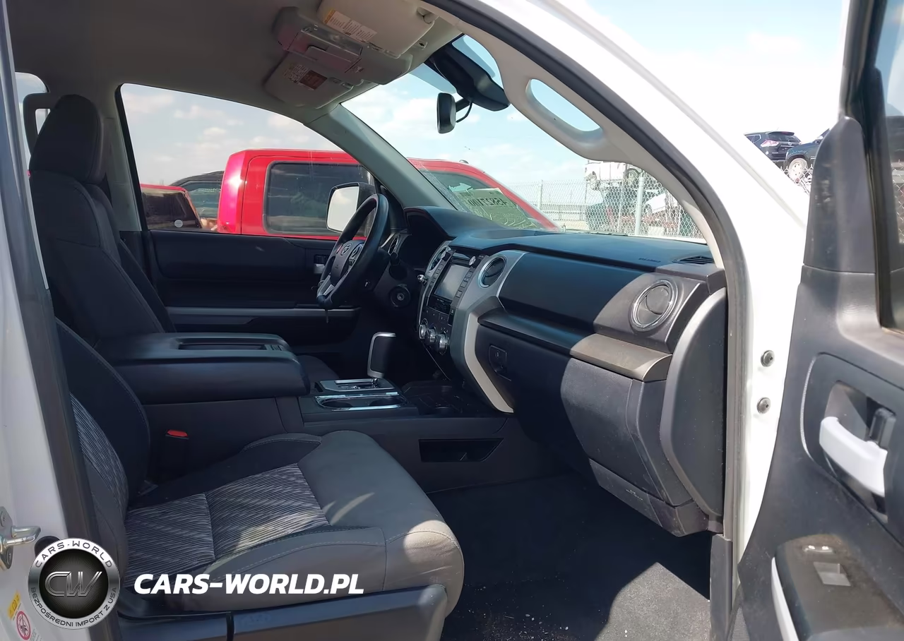 2018 Toyota Tundra Sr5 5.7L V8 VIN:5TFEY5F12JX242714 - 5