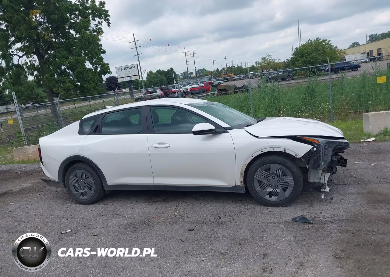 2025 Kia K4 Lx VIN:3KPFT4DE0SE005210 - 13