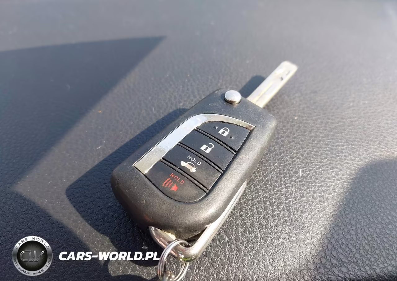 2018 Toyota Camry Se VIN:4T1B11HK8JU671178 - 11