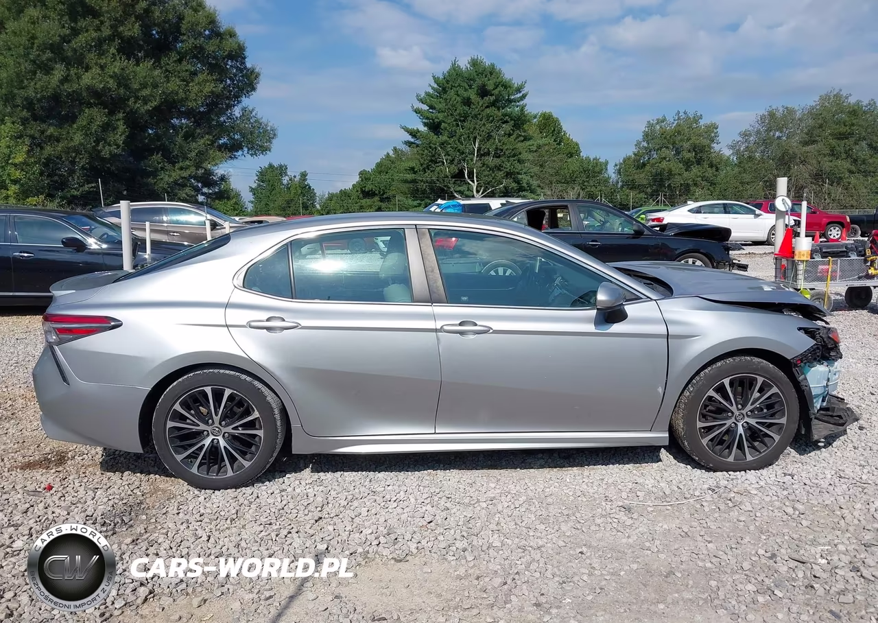 2018 Toyota Camry Se VIN:4T1B11HK8JU671178 - 13