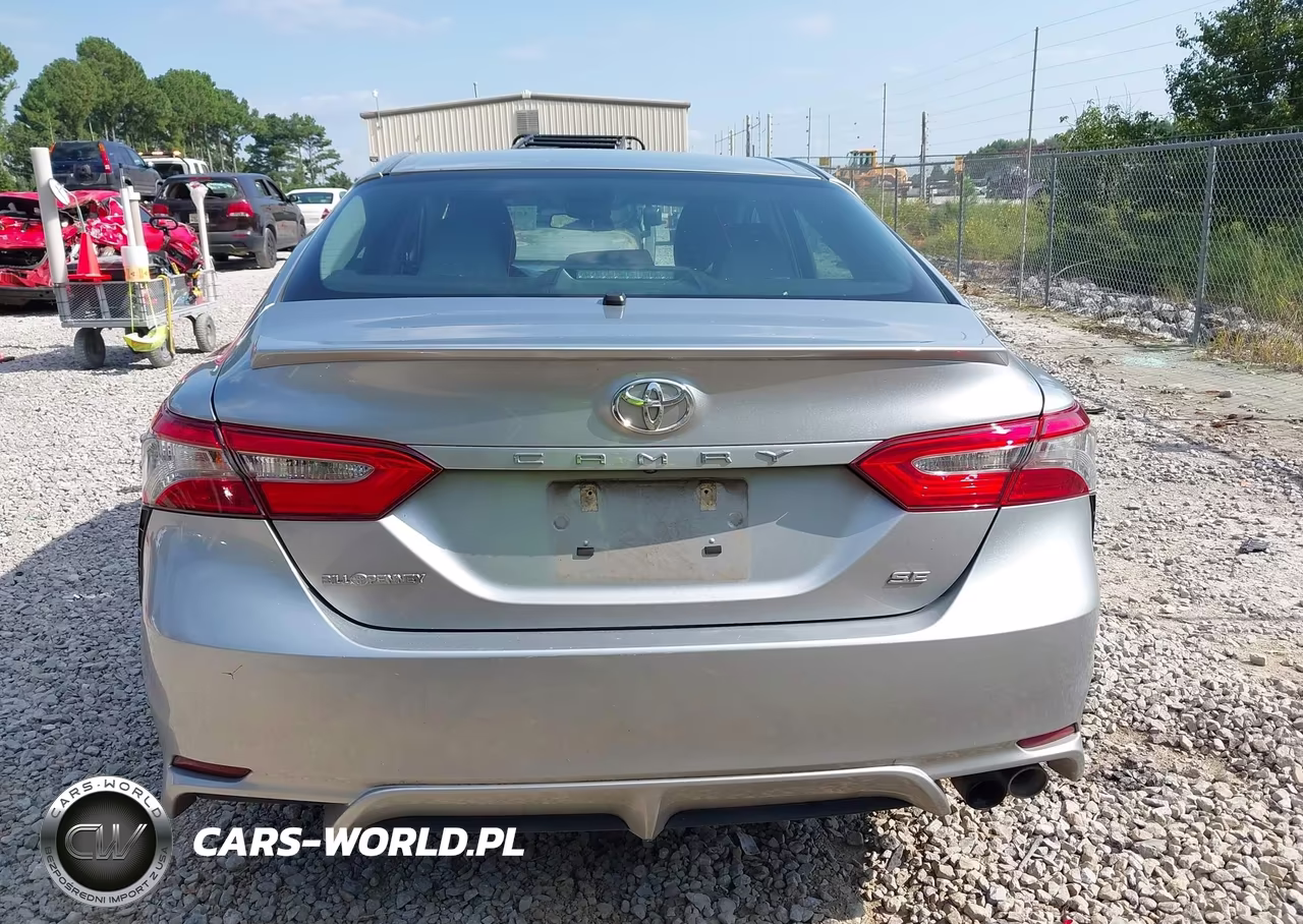 2018 Toyota Camry Se VIN:4T1B11HK8JU671178 - 16