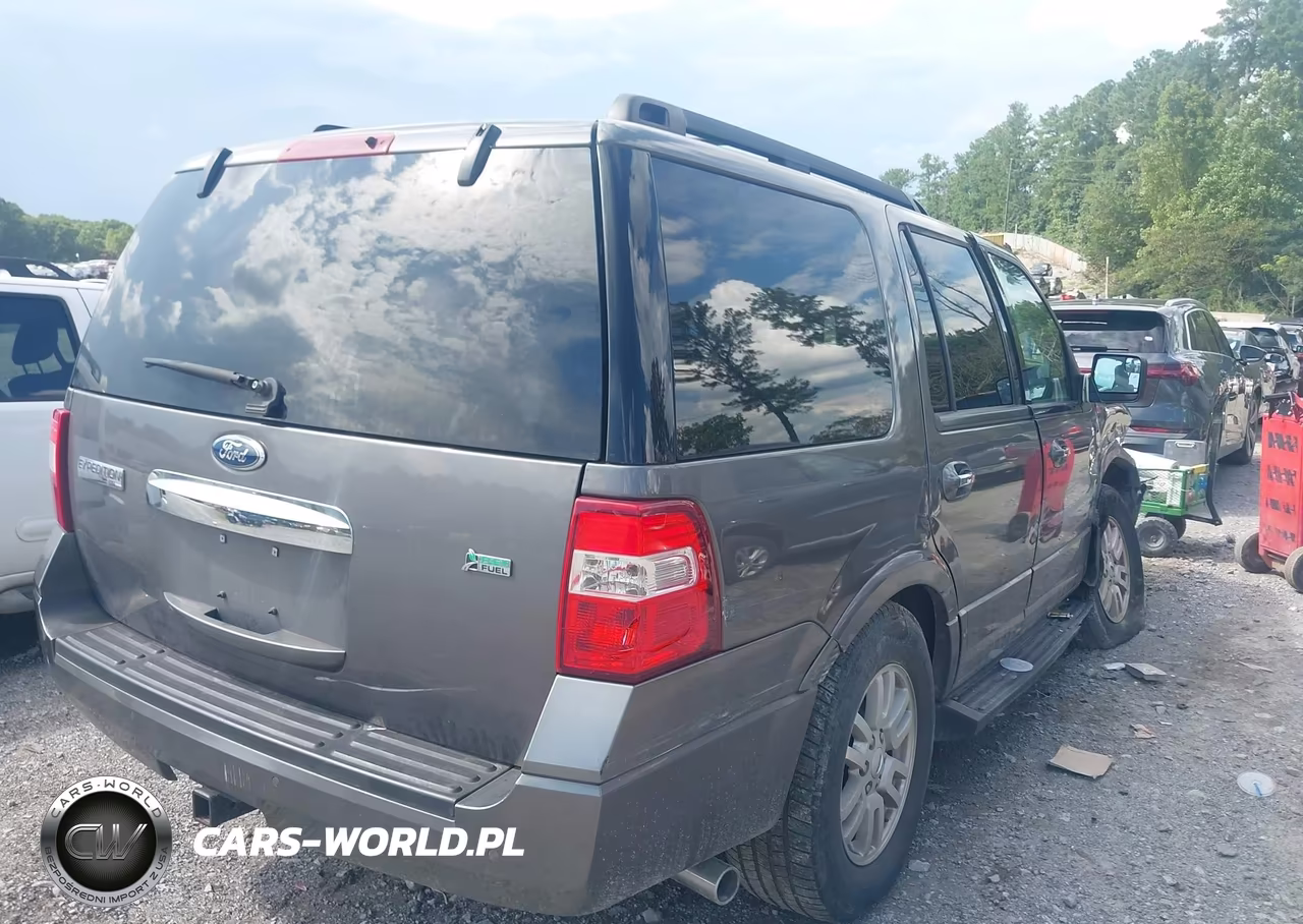 2012 Ford Expedition Xlt VIN:1FMJU1H53CEF24325 - 4