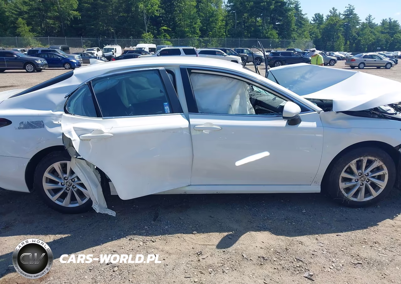 2023 Toyota Camry Le VIN:4T1C11AK1PU132554 - 14