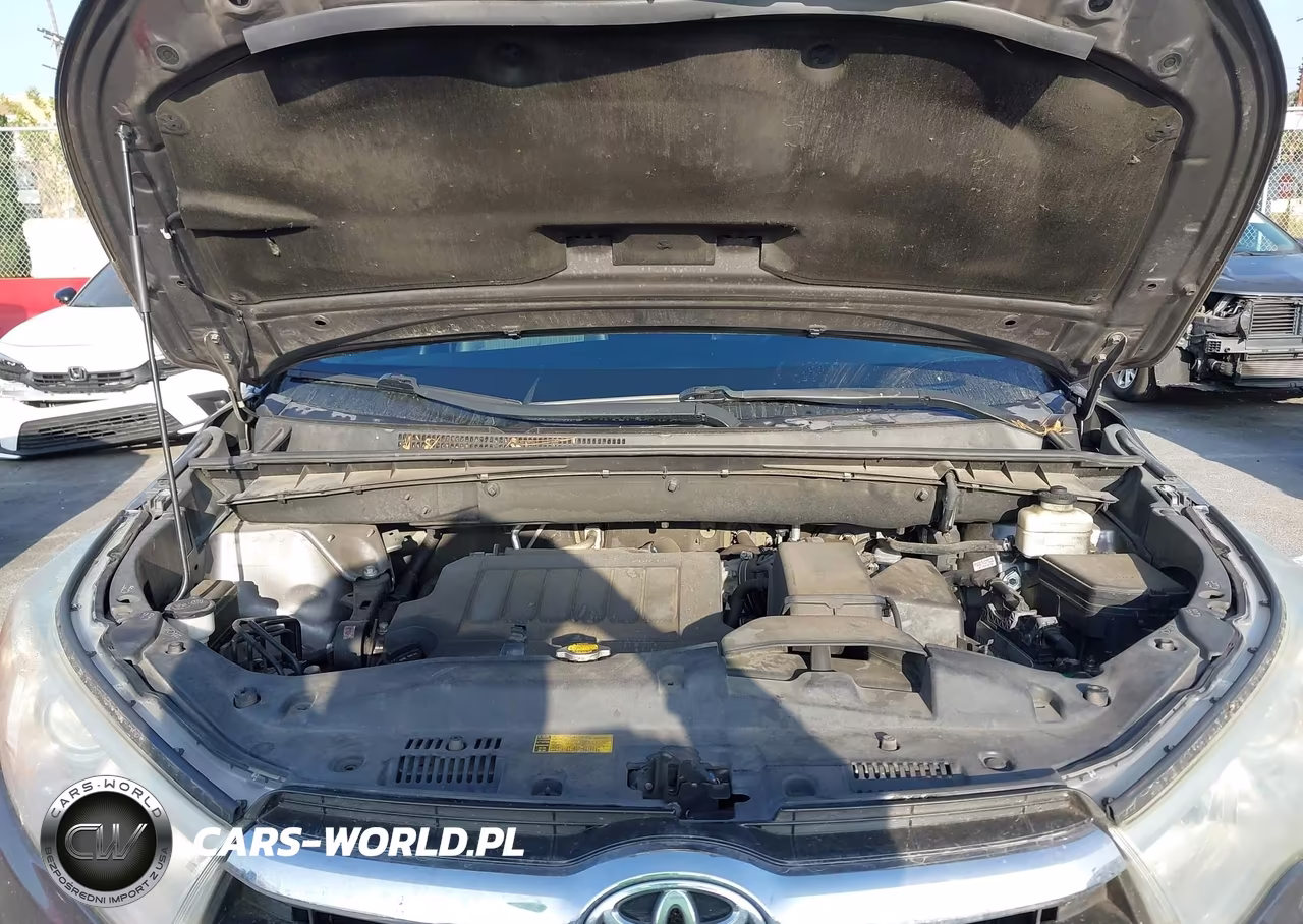 2014 Toyota Highlander Le Plus V6 VIN:5TDZKRFH3ES016264 - 10