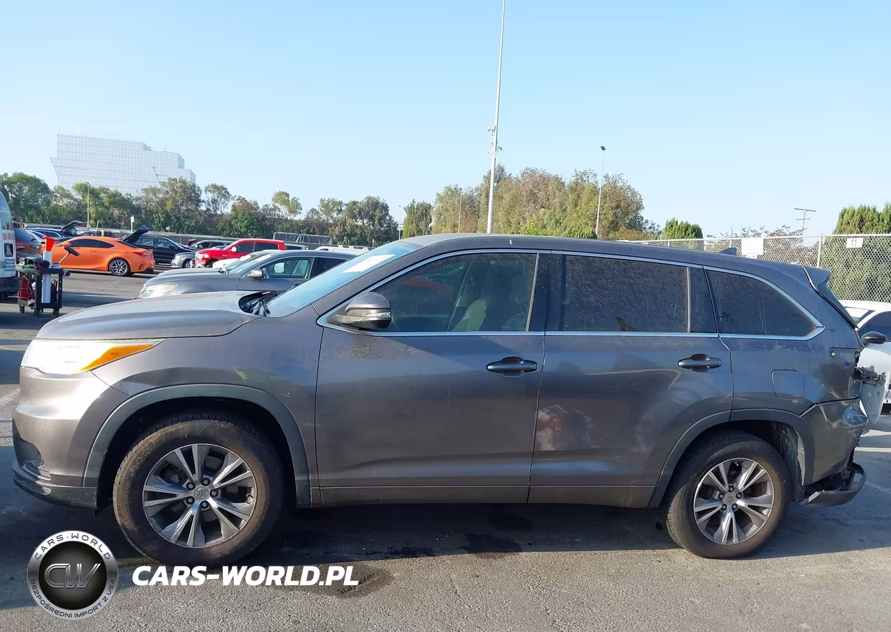 2014 Toyota Highlander Le Plus V6 VIN:5TDZKRFH3ES016264 - 14