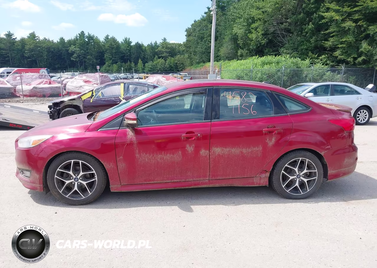 2015 Ford Focus Se VIN:1FADP3F28FL321143 - 12
