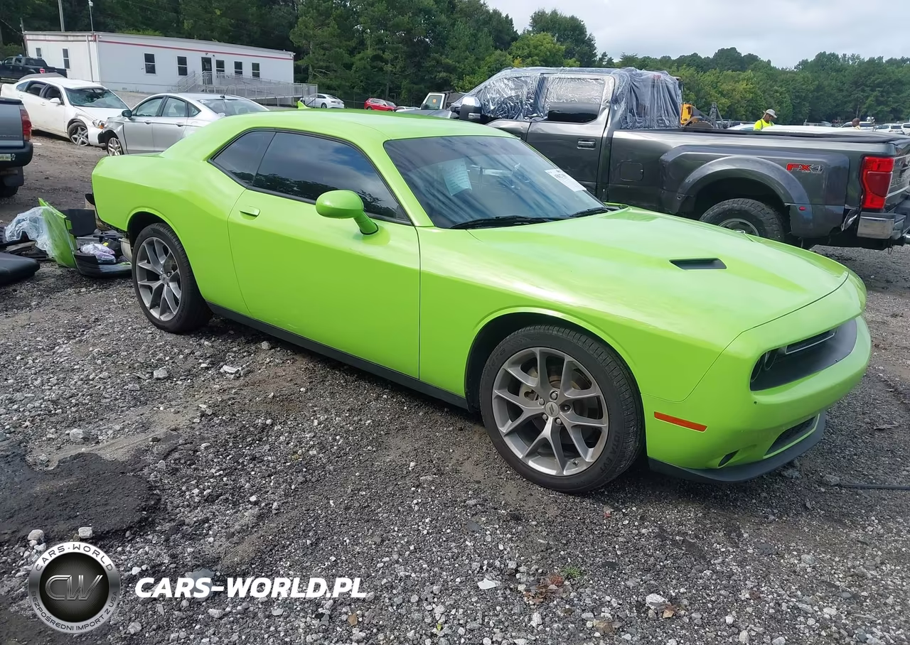 2023 Dodge Challenger Sxt