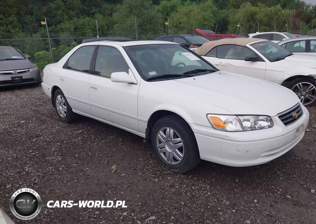 2000 Toyota Camry Le V6 – zdjęcie 1 z 11