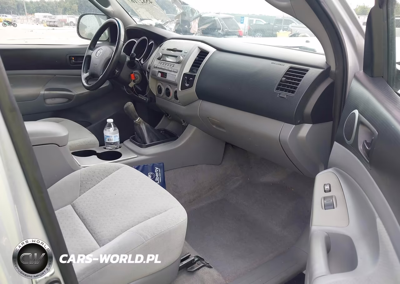 2007 Toyota Tacoma VIN:5TEUX42N27Z366646 - 5
