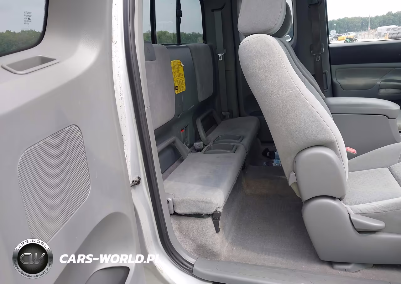 2007 Toyota Tacoma VIN:5TEUX42N27Z366646 - 8