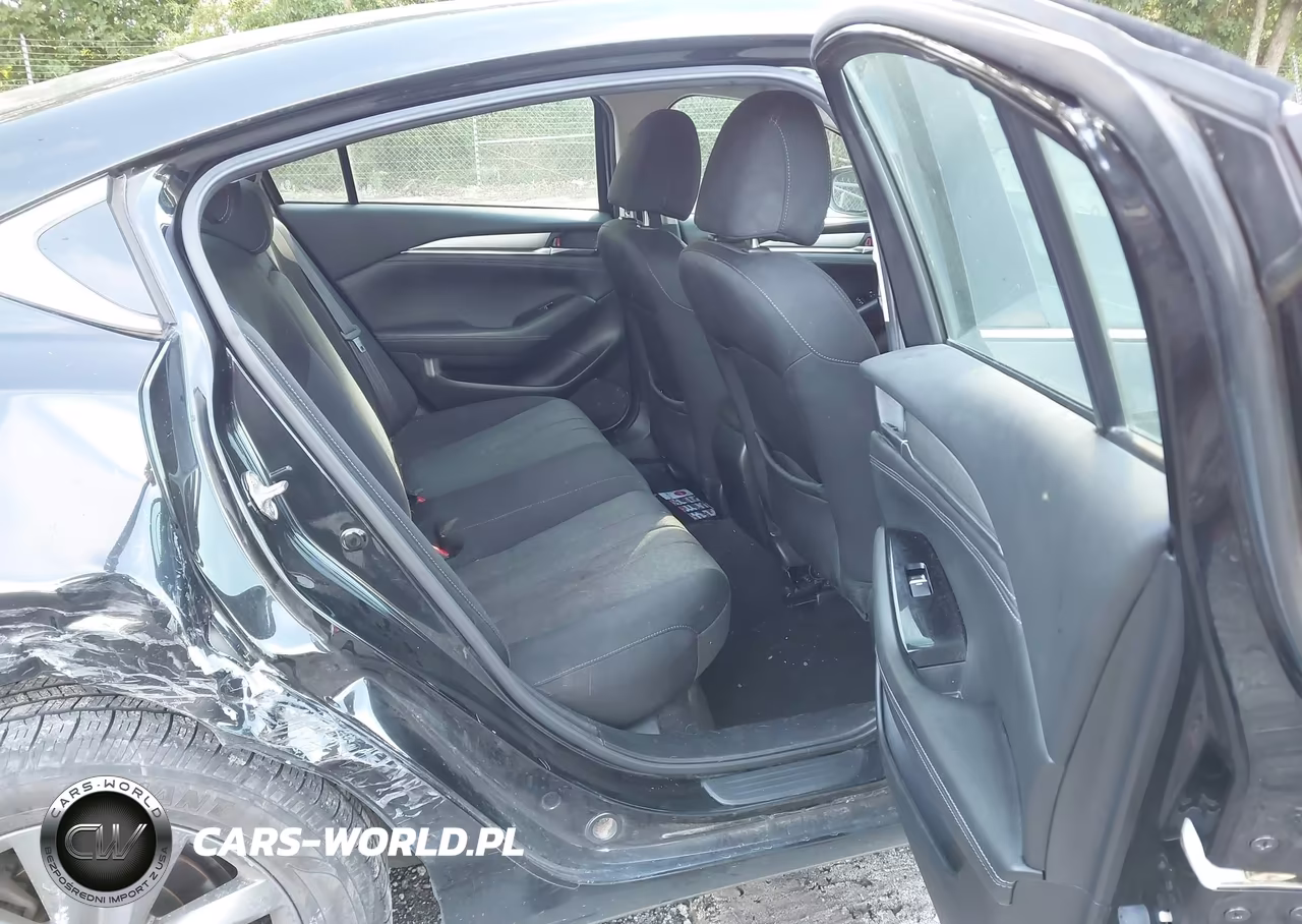 2018 Mazda Mazda6 Sport VIN:JM1GL1UM0J1311903 - 8