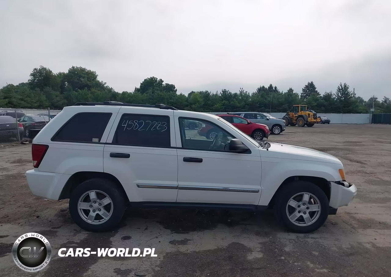 2005 Jeep Grand Cherokee Laredo VIN:1J8GR48K85C596930 - 13