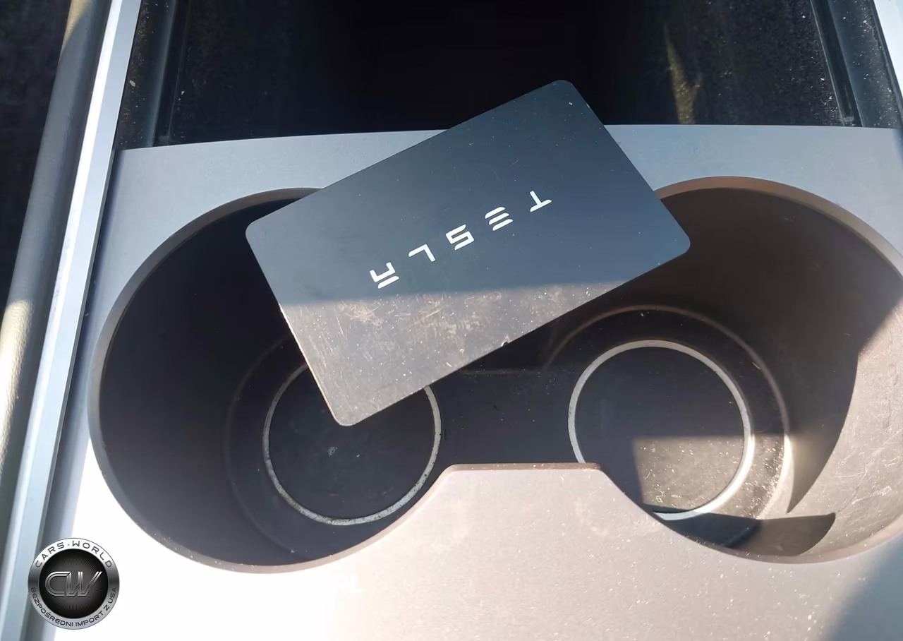 2022 Tesla Model Y Performance Dual Motor All-Wheel Drive VIN:7SAYGDEF5NF544282 - 11