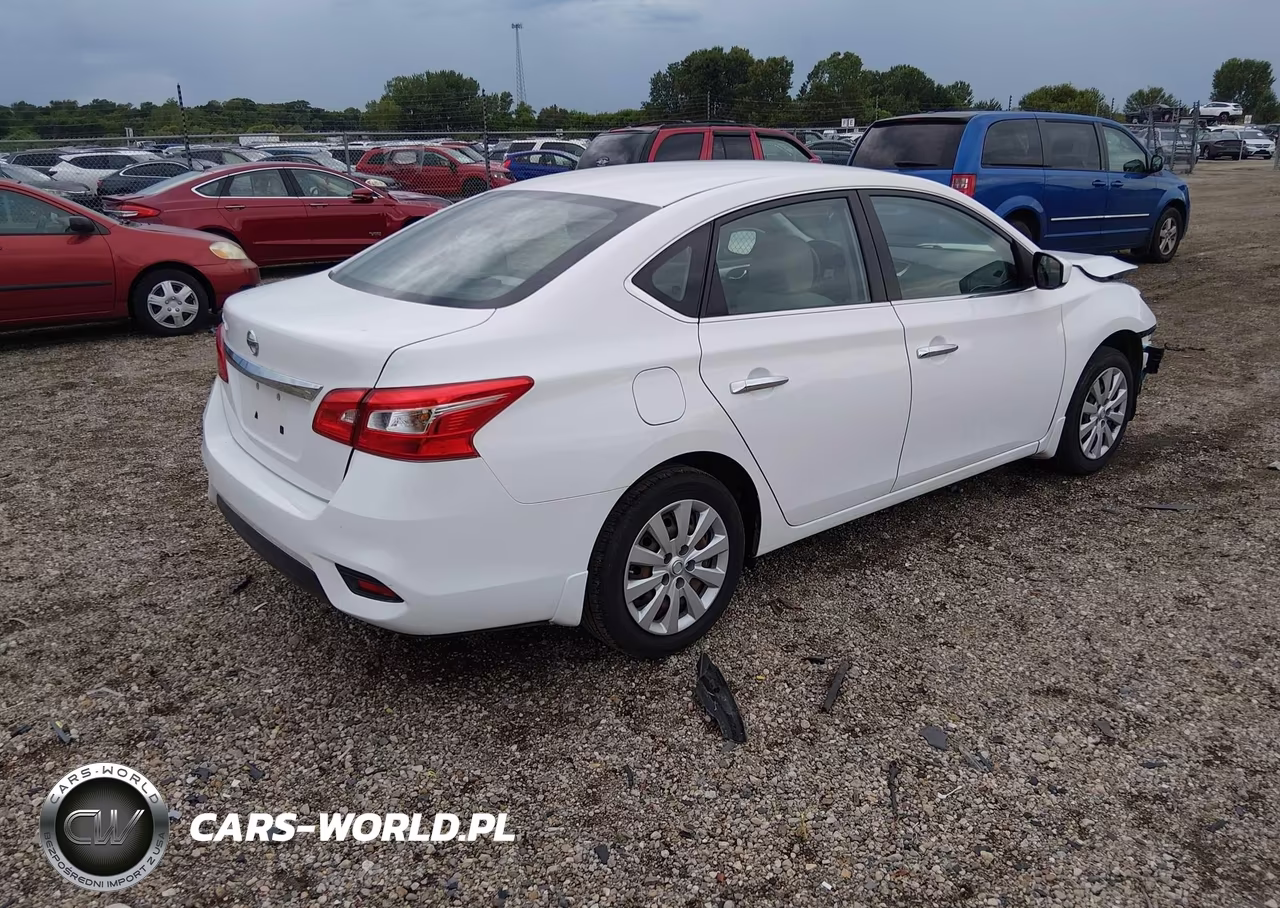 2016 Nissan Sentra S VIN:3N1AB7AP0GY306752 - 4