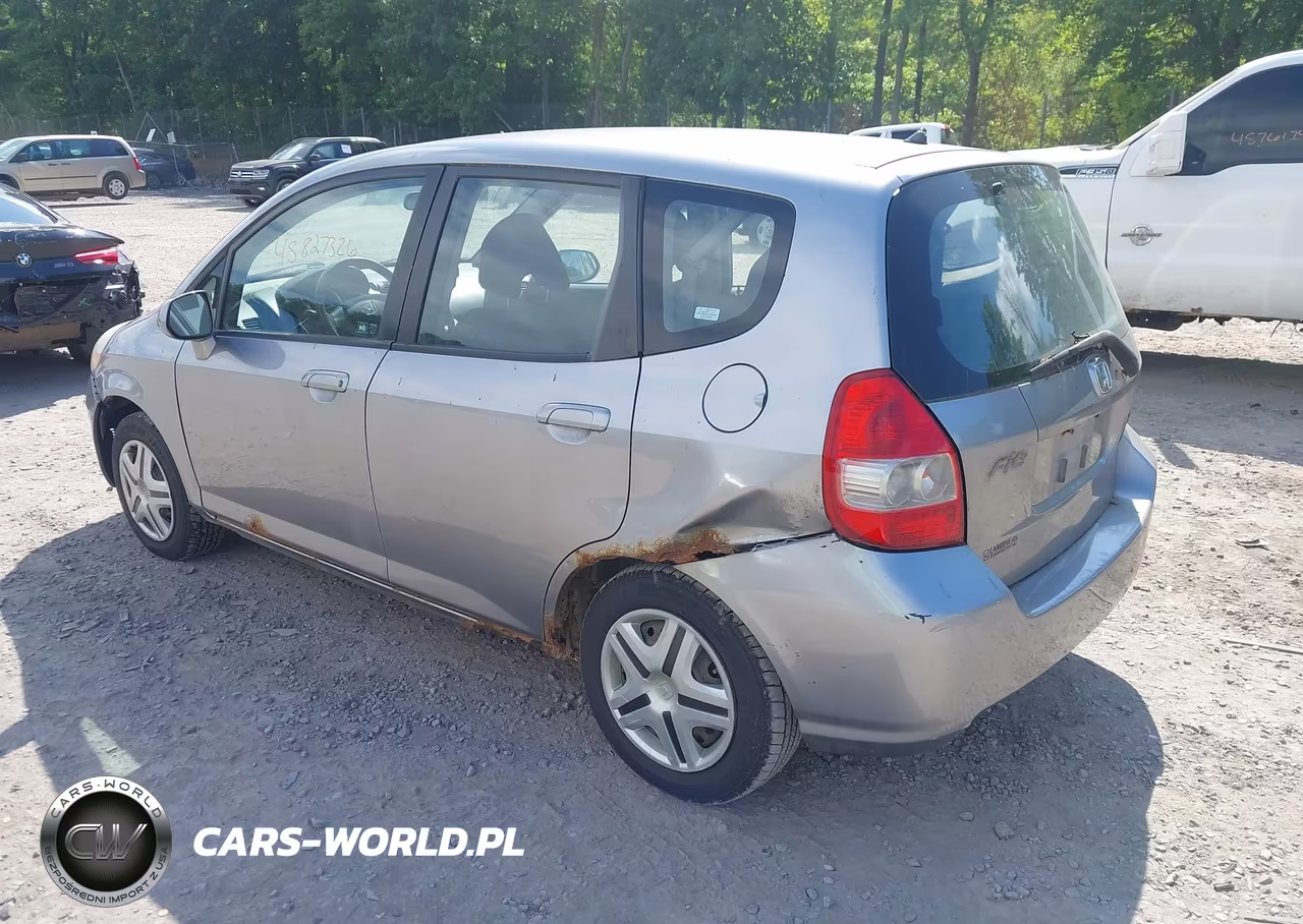 2008 Honda Fit VIN:JHMGD37458S066068 - 3