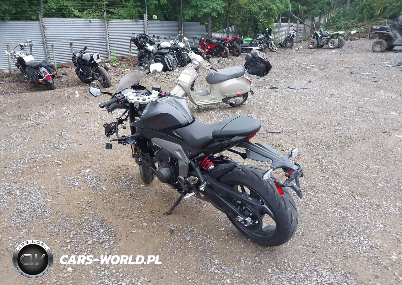 2025 Triumph Motorcycle Daytona 660 VIN:SMTL23UFXSTBU8394 - 3